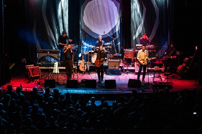 Familia de Calexico …Ποιοί θα είναι οι Guest των Calexico στο Ωδείο Ηρώδου Αττικού